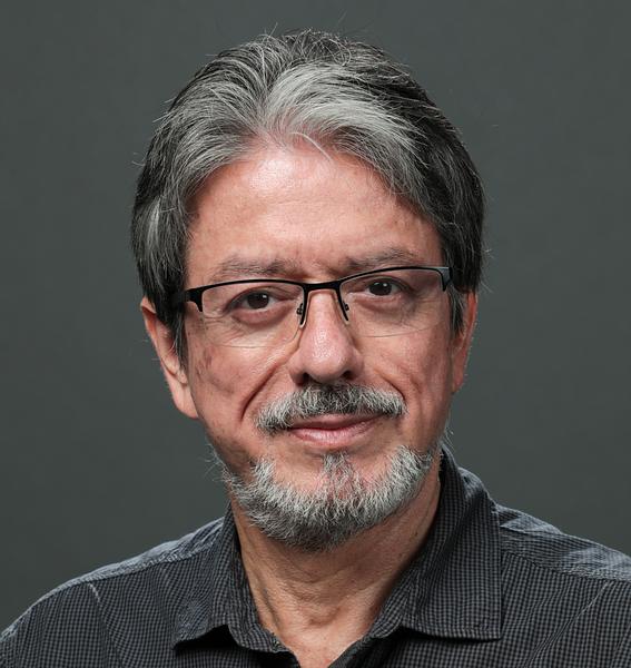 César